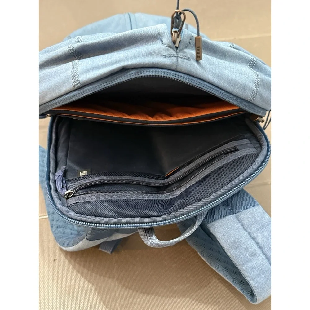 Thule Vea 17L Backpack 15